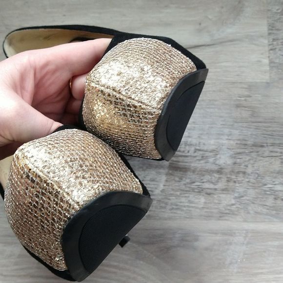 Steve Madden Black Suede and Gold Platform Heels - Picture 10 of 12